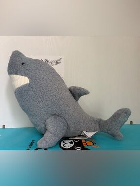 AUTHENTIC‼️ NWT Jellycat  Silvie Shark ocean life - Retired  - FAST SHIPPING!